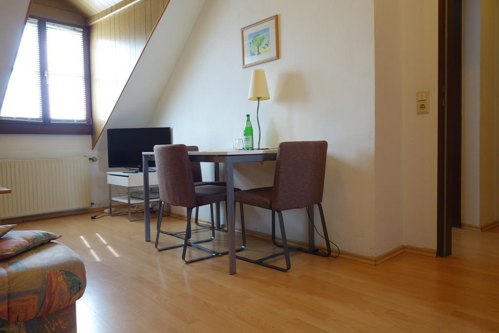 Pension Am Helenenwall Cologne Room photo